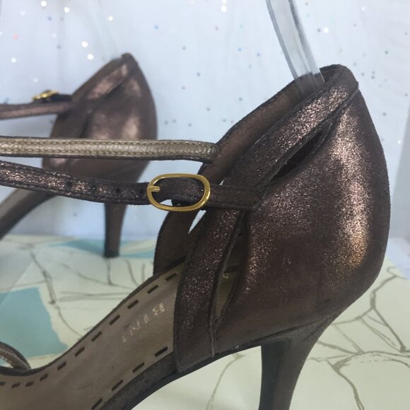 Gianni Bini Bronze Metallic Leather T strap Sandal - Size 6.5 Y2K Dressy Heels - Picture 2 of 9